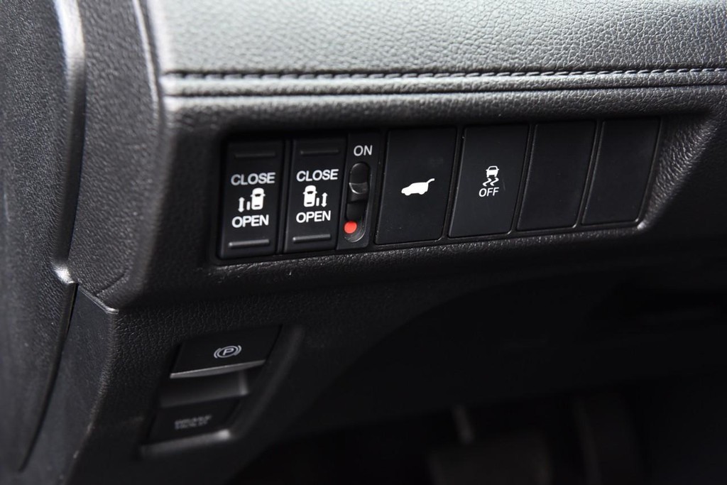 Honda Odyssey Vehicle Full-screen Gallery Image 12
