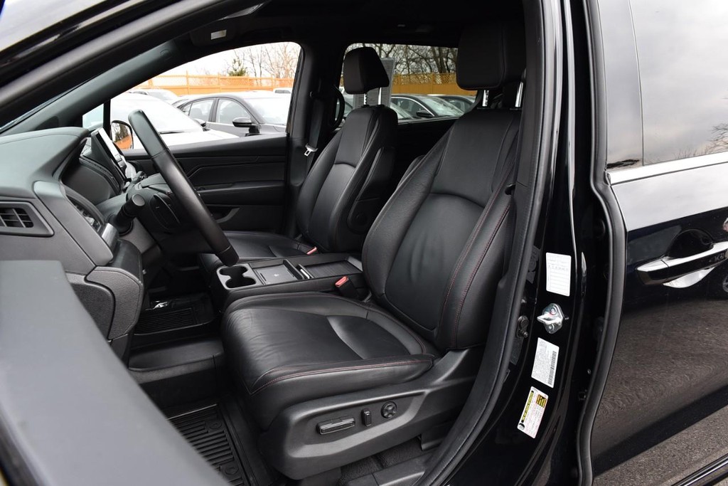 Honda Odyssey Vehicle Full-screen Gallery Image 22