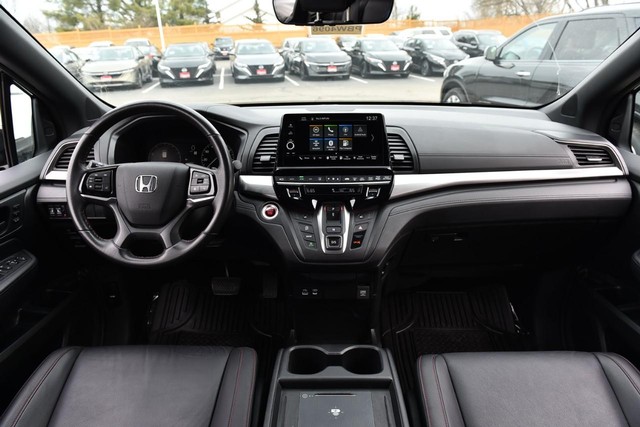 Honda Odyssey Vehicle Full-screen Gallery Image 08