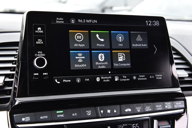 Honda Odyssey Vehicle Full-screen Gallery Image 16