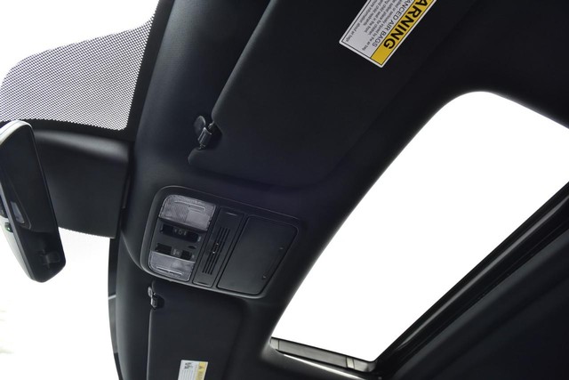 Honda Odyssey Vehicle Full-screen Gallery Image 24