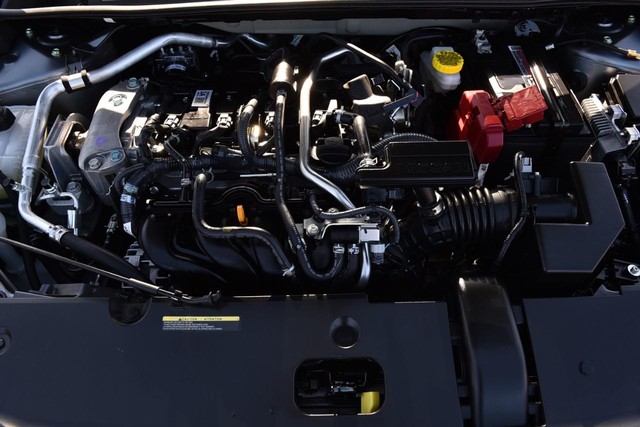 Nissan Sentra Vehicle Image 23