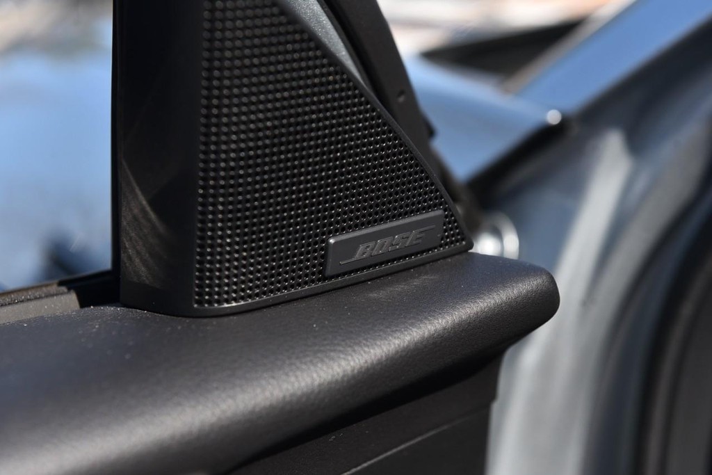 Mazda CX-90 Vehicle Full-screen Gallery Image 10