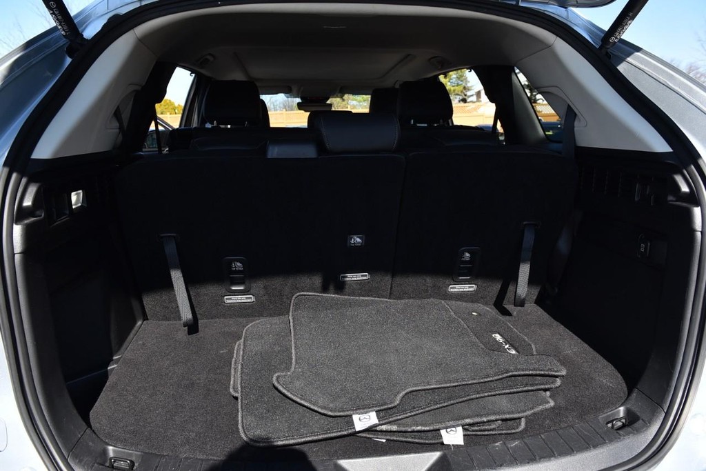 Mazda CX-90 Vehicle Full-screen Gallery Image 27