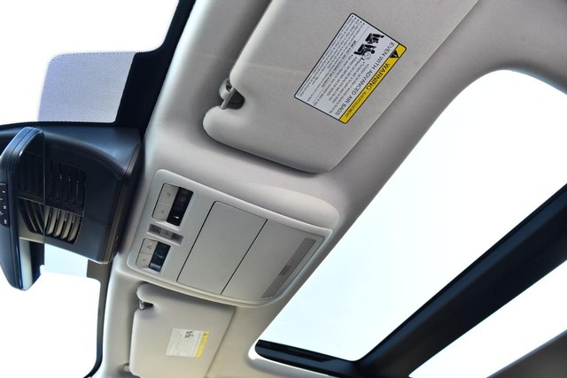 Mazda CX-90 Vehicle Image 23