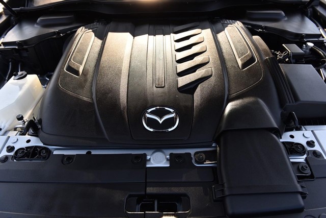 Mazda CX-90 Vehicle Image 29