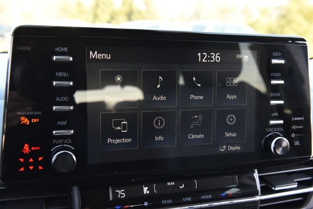 Toyota Sienna Vehicle Image 14