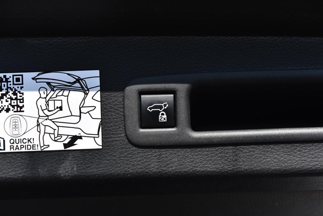 Toyota Sienna Vehicle Image 30