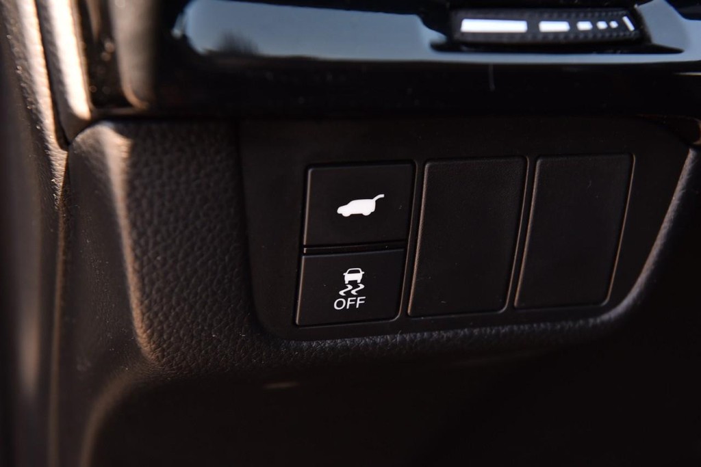 Honda CR-V Vehicle Image 12