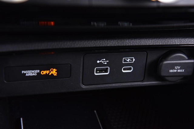 Honda CR-V Vehicle Image 18