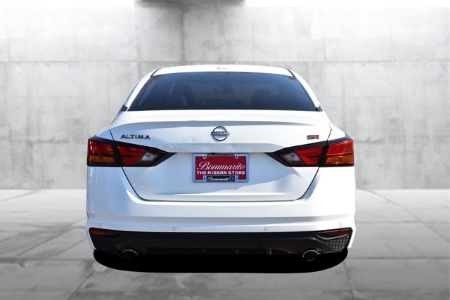 Nissan Altima Vehicle Image 06