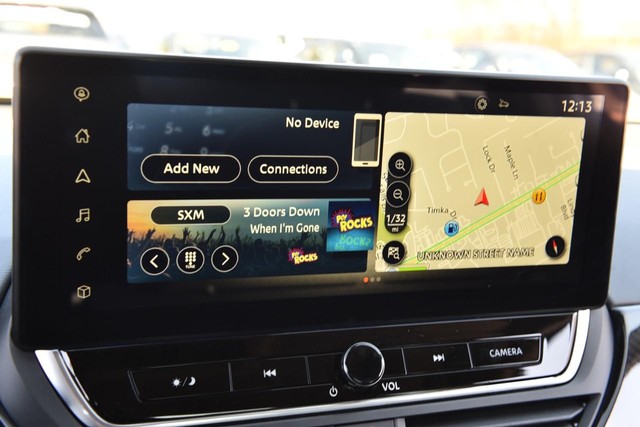 Nissan Altima Vehicle Image 14