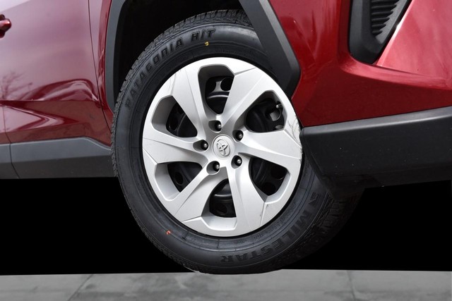 Toyota RAV4 Vehicle Image 03