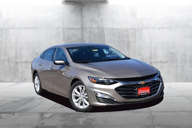 Chevrolet Malibu Vehicle Full-screen Gallery Image 02