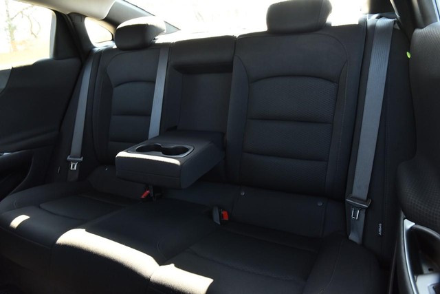 Chevrolet Malibu Vehicle Full-screen Gallery Image 20
