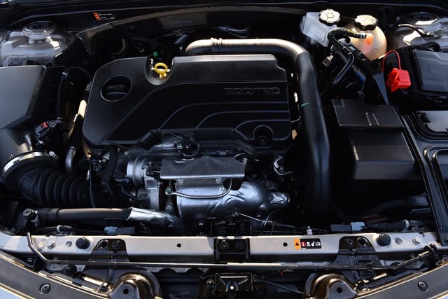 Chevrolet Malibu Vehicle Full-screen Gallery Image 23