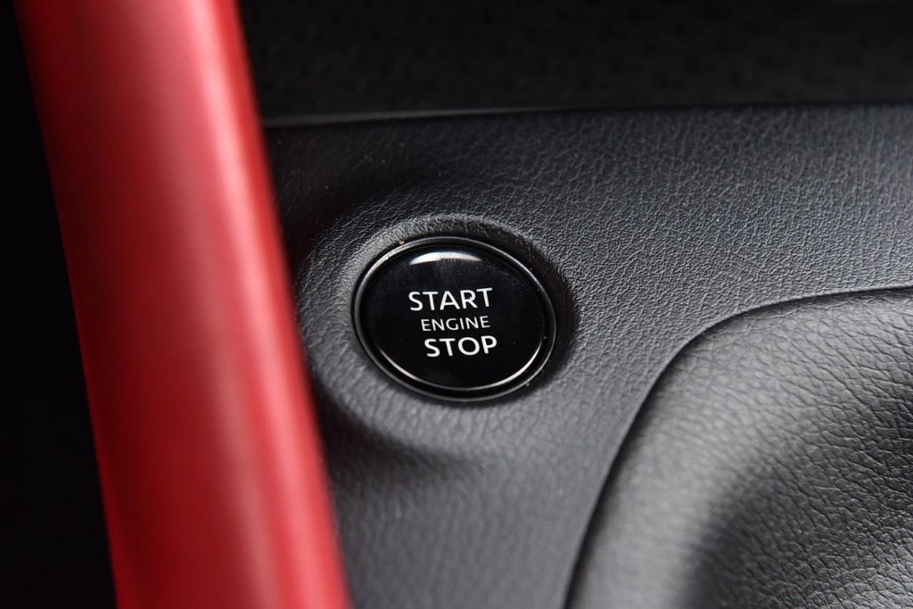 Nissan Z Vehicle Image 19