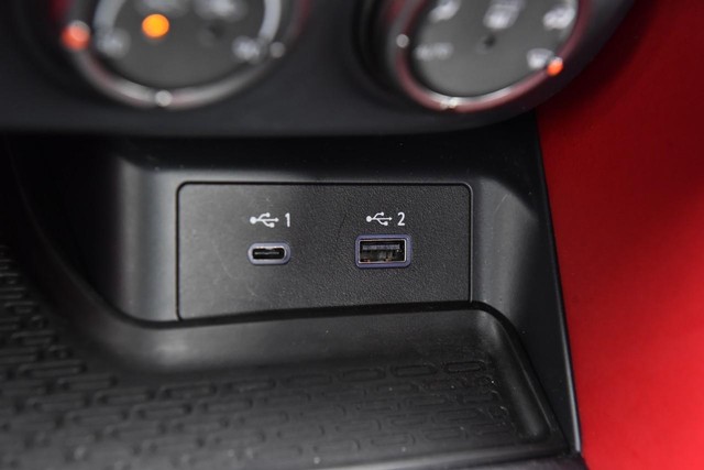 Nissan Z Vehicle Image 18