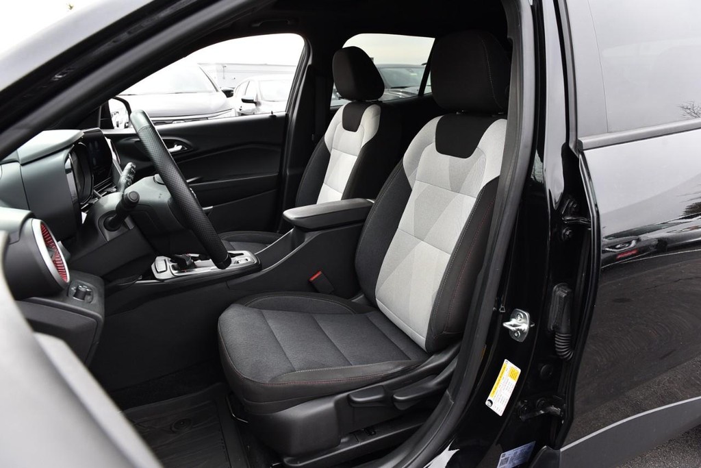 Chevrolet Trax Vehicle Full-screen Gallery Image 19