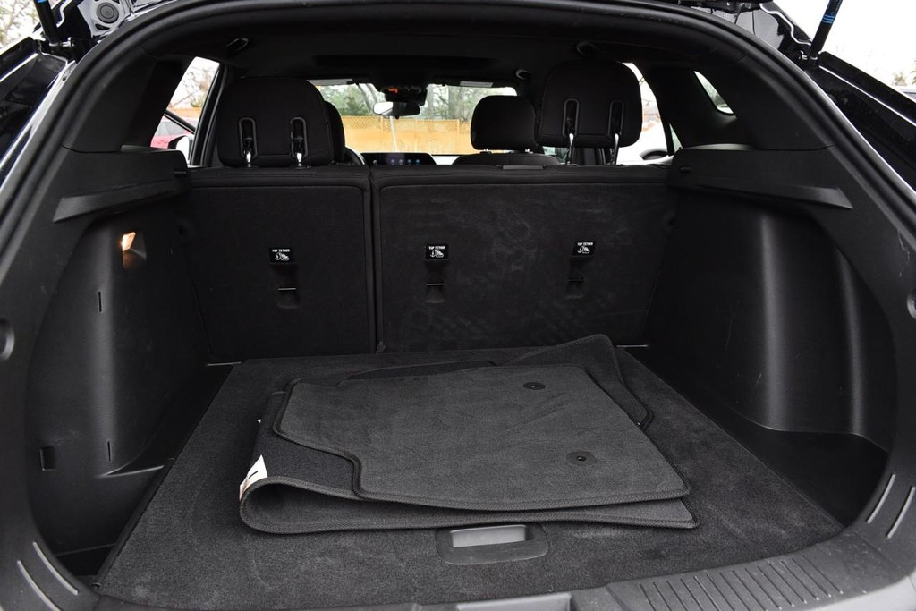 Chevrolet Trax Vehicle Full-screen Gallery Image 23