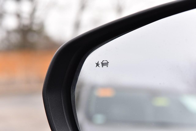 Chevrolet Trax Vehicle Full-screen Gallery Image 10