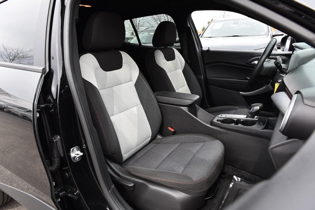 Chevrolet Trax Vehicle Full-screen Gallery Image 20