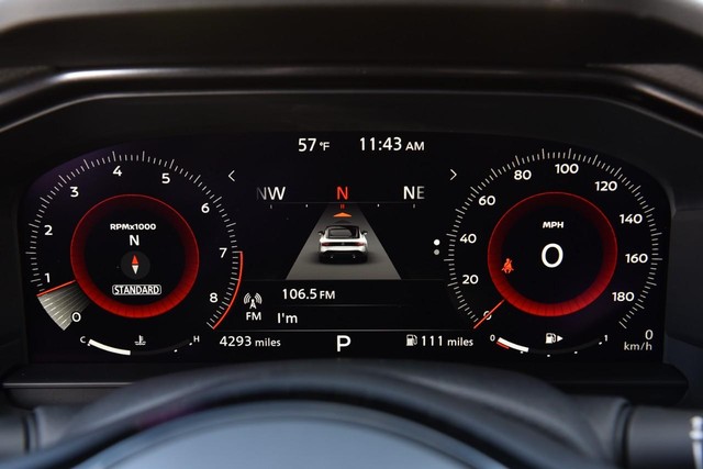 Nissan Z Vehicle Image 13