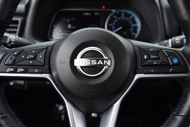 Nissan LEAF Vehicle Image 21