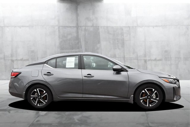 Nissan Sentra Vehicle Image 05