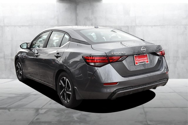 Nissan Sentra Vehicle Image 07