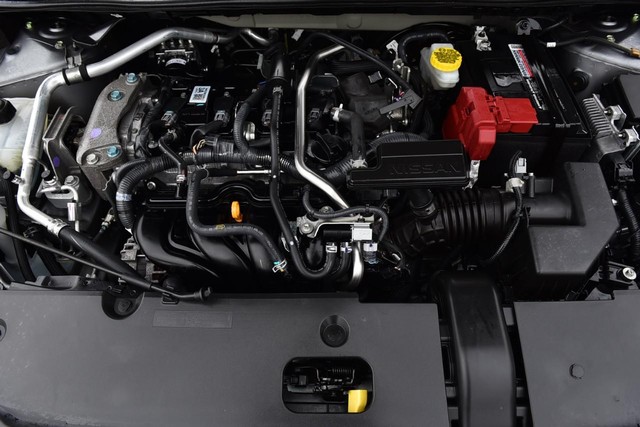 Nissan Sentra Vehicle Image 24