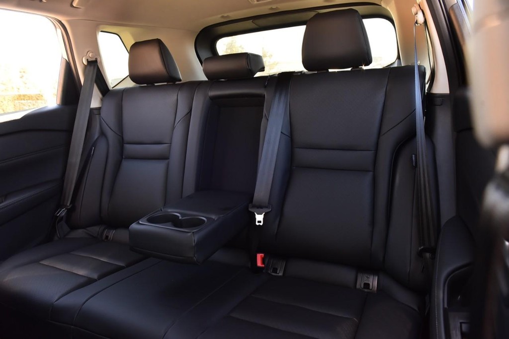 Nissan Rogue Vehicle Image 25