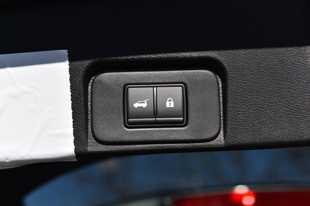 Nissan Rogue Vehicle Image 29