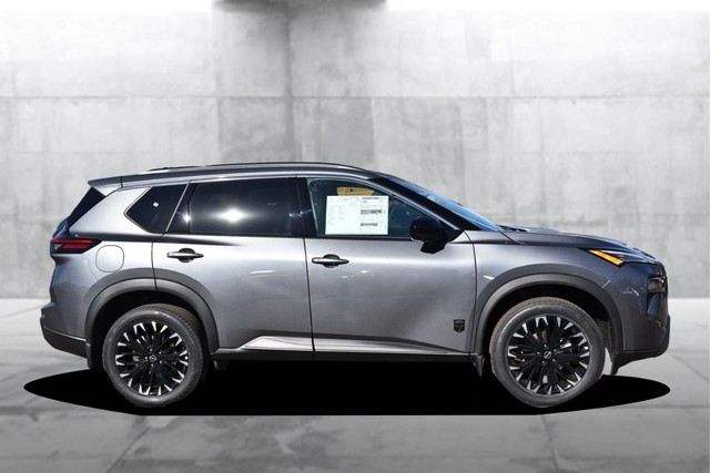 Nissan Rogue Vehicle Image 05