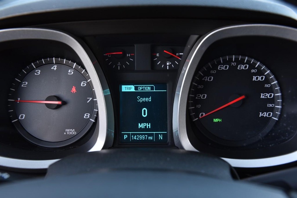 Chevrolet Equinox Vehicle Image 11