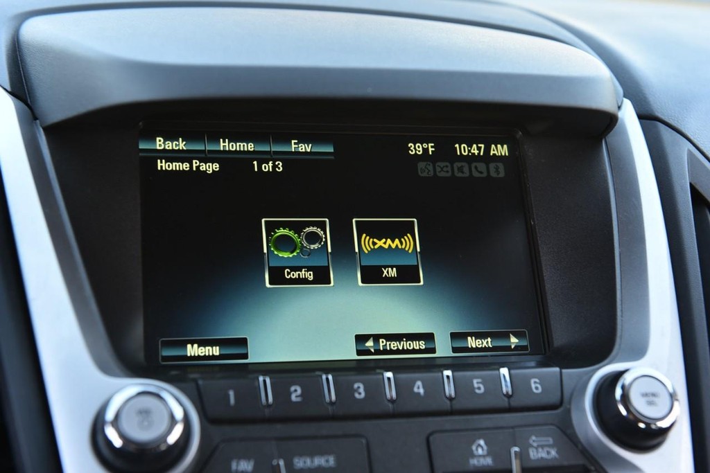 Chevrolet Equinox Vehicle Image 13