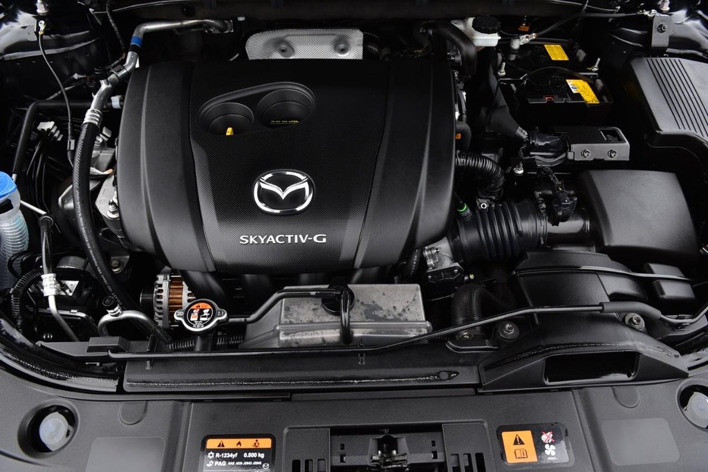 Mazda CX-5 Vehicle Full-screen Gallery Image 27