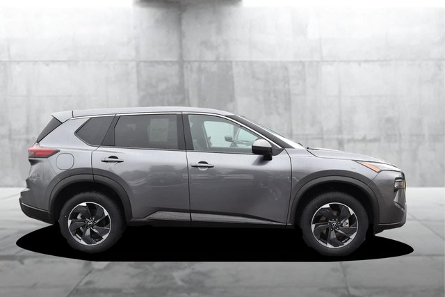 Nissan Rogue Vehicle Image 05