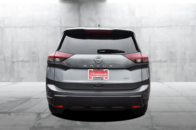 Nissan Rogue Vehicle Image 06