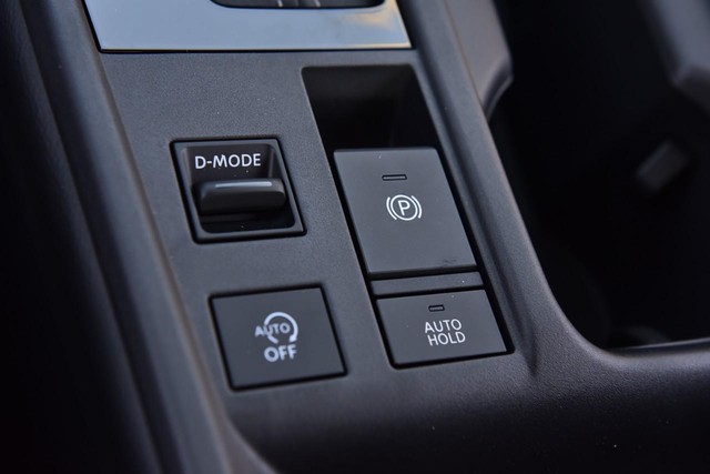 Nissan Sentra Vehicle Image 19