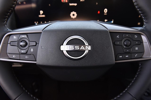 Nissan Sentra Vehicle Image 20