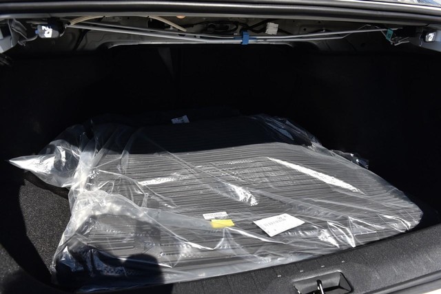 Nissan Sentra Vehicle Image 26