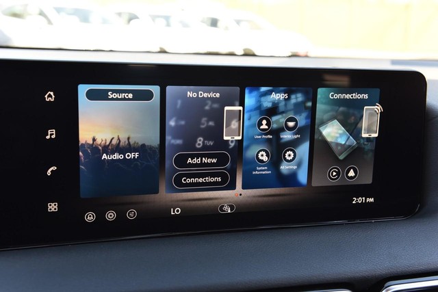 Nissan Sentra Vehicle Image 14