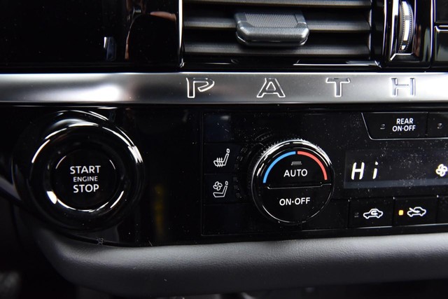 Nissan Pathfinder Vehicle Image 20