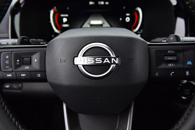 Nissan Pathfinder Vehicle Image 23