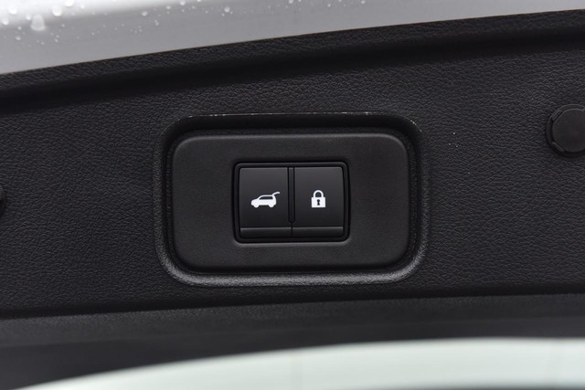 Nissan Pathfinder Vehicle Image 32