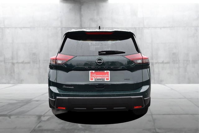Nissan Rogue Vehicle Image 06