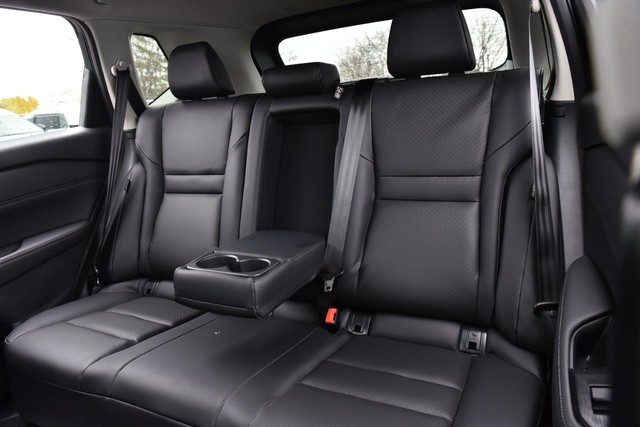 Nissan Rogue Vehicle Image 25