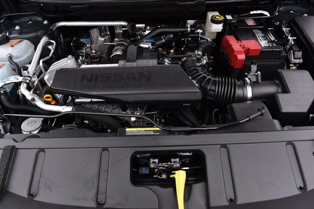 Nissan Rogue Vehicle Image 30