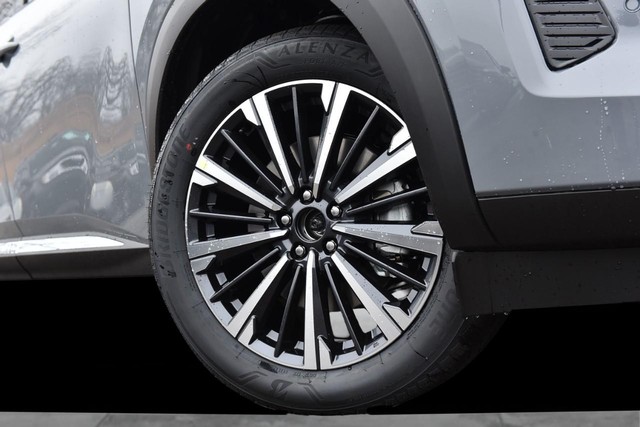 Nissan Pathfinder Vehicle Image 03